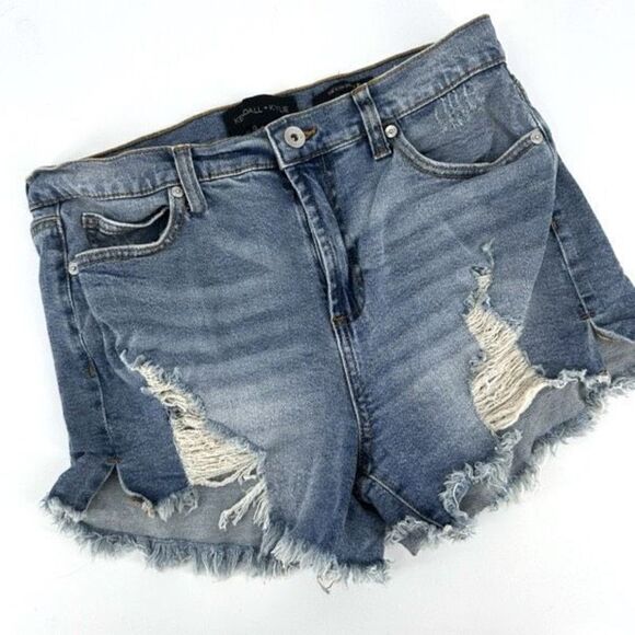 Kendall & Kylie High-Rise The Icon Distressed Cut Off Size 9 Size 8 - Picture 1 of 9